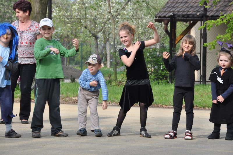 2013 04 30 pálení čarodějnic Záblatí 09