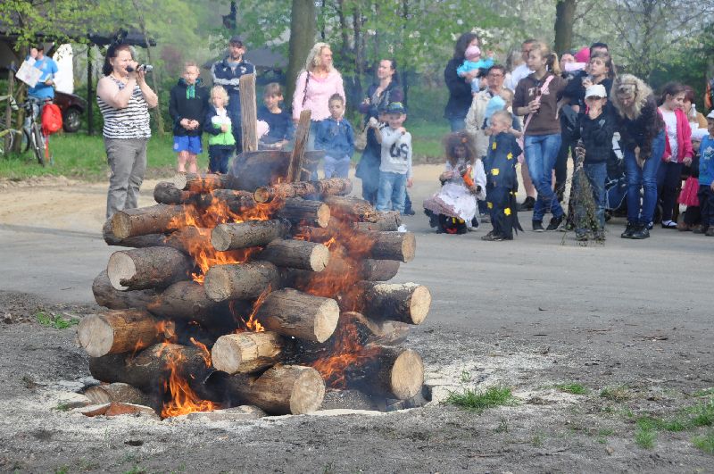 2013 04 30 pálení čarodějnic Záblatí 32