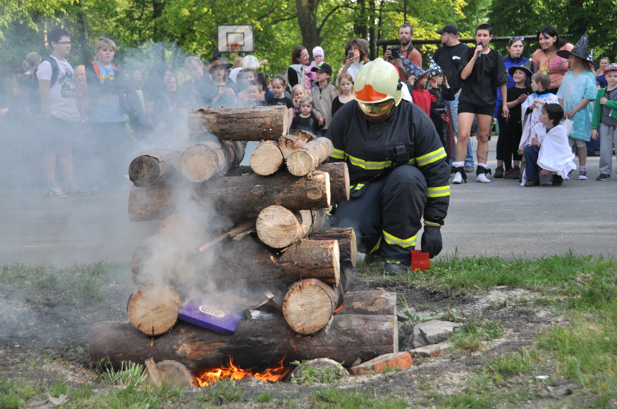 2014 04 30 pálení čarodějnic Záblatí 49