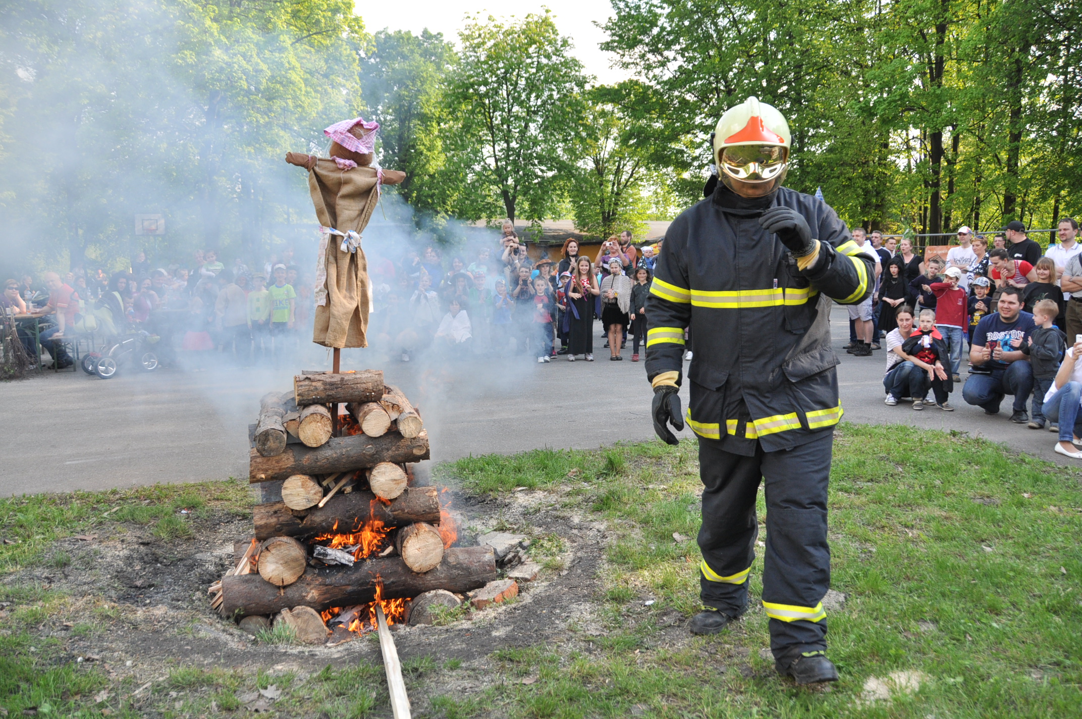 2014 04 30 pálení čarodějnic Záblatí 56