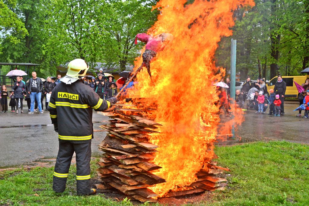 2019 04 30 pálení čarodějnic Záblatí 15